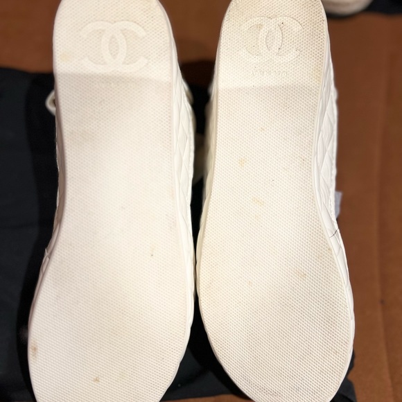 Authentic Women’s Chanel Leather Sandals - Picture 5 of 6